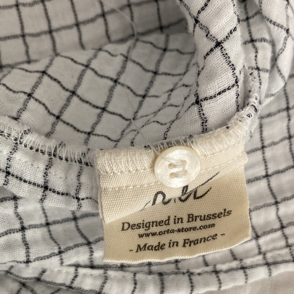 Elegant Grid Pattern Button Down Shirt - image 4